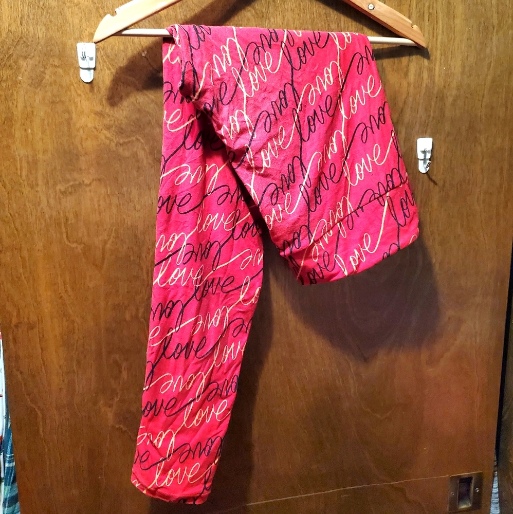 Lularoe TC Valentine leggings